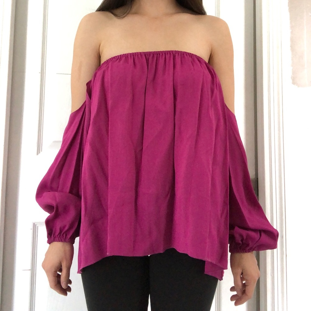 Boulee off shoulder top